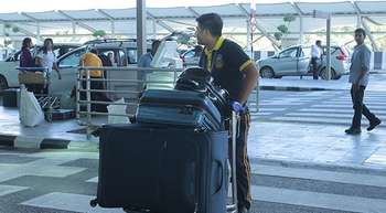 Porter service for luggage